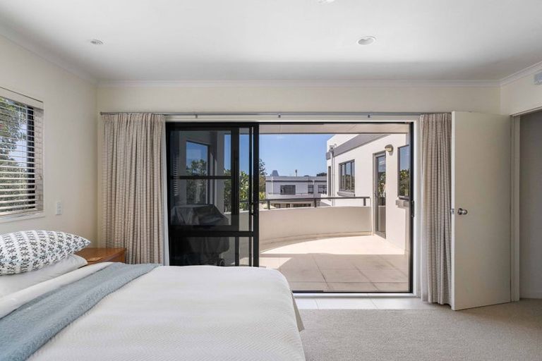 Photo of property in 6e The Dunes, Pauanui, Hikuai, 3579