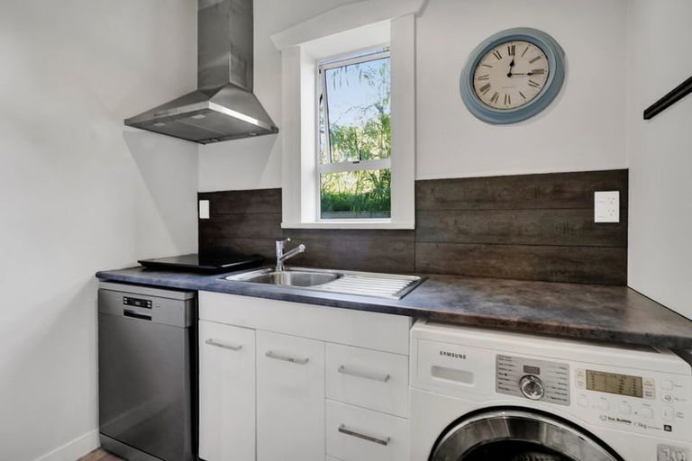 Photo of property in 39 Gaine Street, New Plymouth, 4310