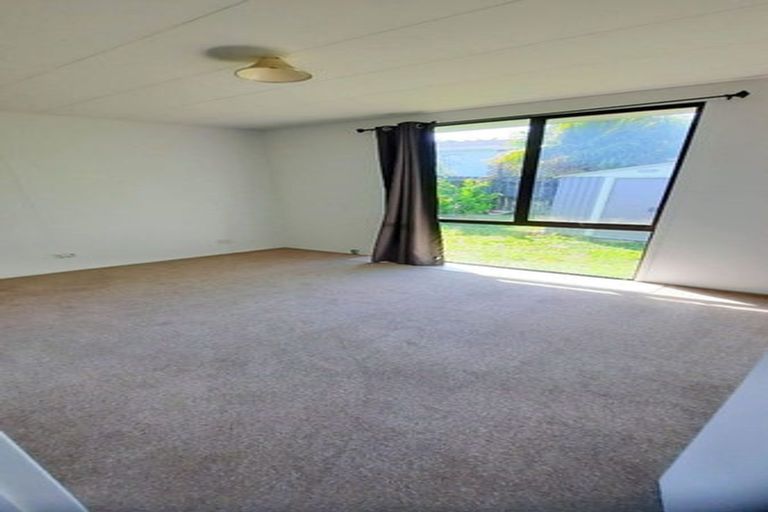 Photo of property in 31 Starforth Place, Henderson, Auckland, 0612