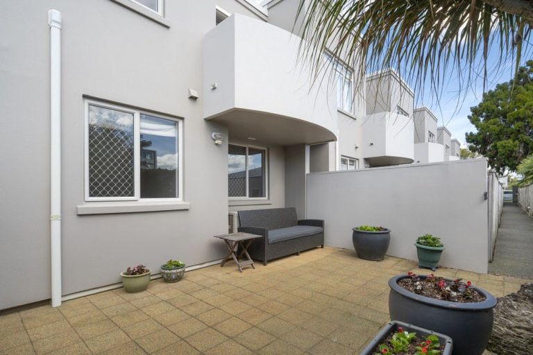 Photo of property in 6/29 Third Avenue, Tauranga, 3110