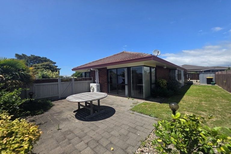 Photo of property in 14 Russley Drive, Mount Maunganui, 3116