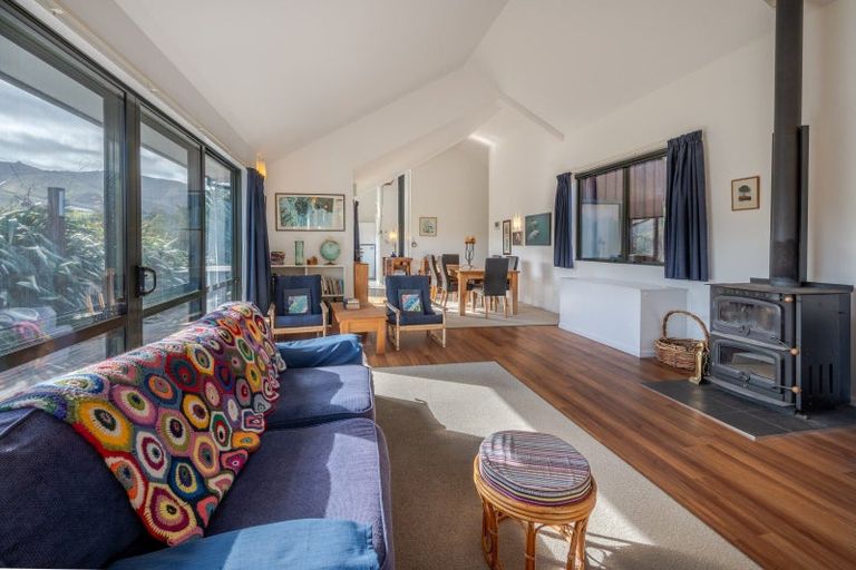Photo of property in 88 Sawmill Road, Robinsons Bay, Akaroa, 7581