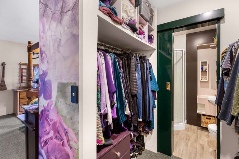 Photo of property in 1 Strachan Way, Highbury, Palmerston North, 4412