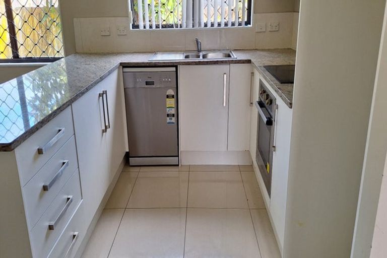 Photo of property in 5 Morewood Lane, Favona, Auckland, 2024