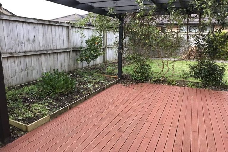 Photo of property in 32 Capriana Drive, Karaka, Papakura, 2113