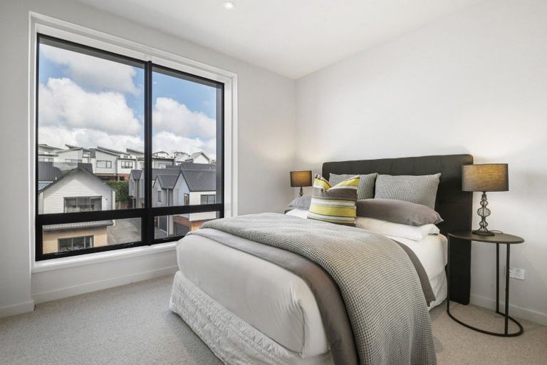 Photo of property in 5b Windlass Street, Long Bay, Auckland, 0630