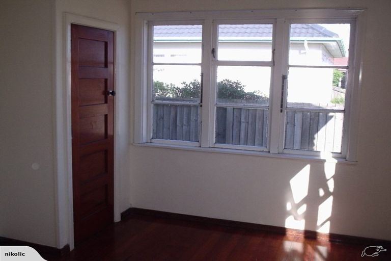 Photo of property in 14 Epsom Road, Hokowhitu, Palmerston North, 4410