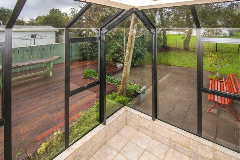 Photo of property in 15 Eastons Road, Westport, 7825