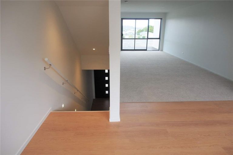 Photo of property in 38 Memorial Park Lane, Hobsonville, Auckland, 0618