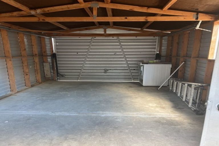 Photo of property in 50a Weldene Avenue, Glenfield, Auckland, 0629