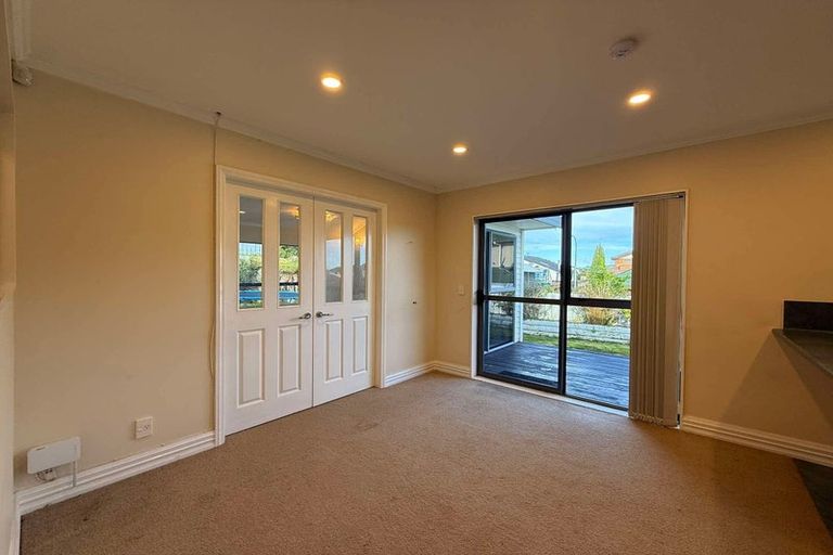 Photo of property in 10 Cabbage Tree Grove, Woodridge, Wellington, 6037