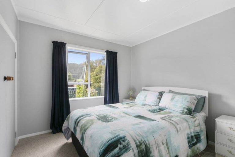 Photo of property in 3 Kent Street, Wainuiomata, Lower Hutt, 5014