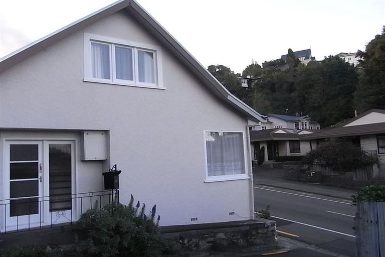 Photo of property in 28 Shakespeare Road, Bluff Hill, Napier, 4110