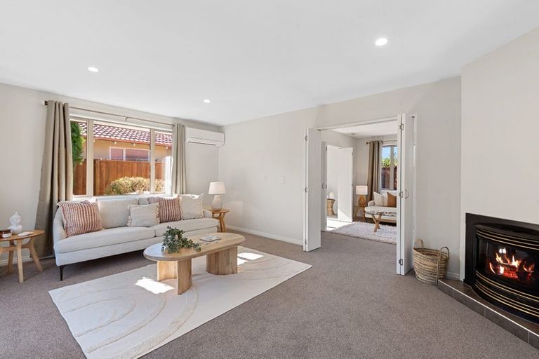 Photo of property in 11 Mica Place, Northwood, Christchurch, 8051