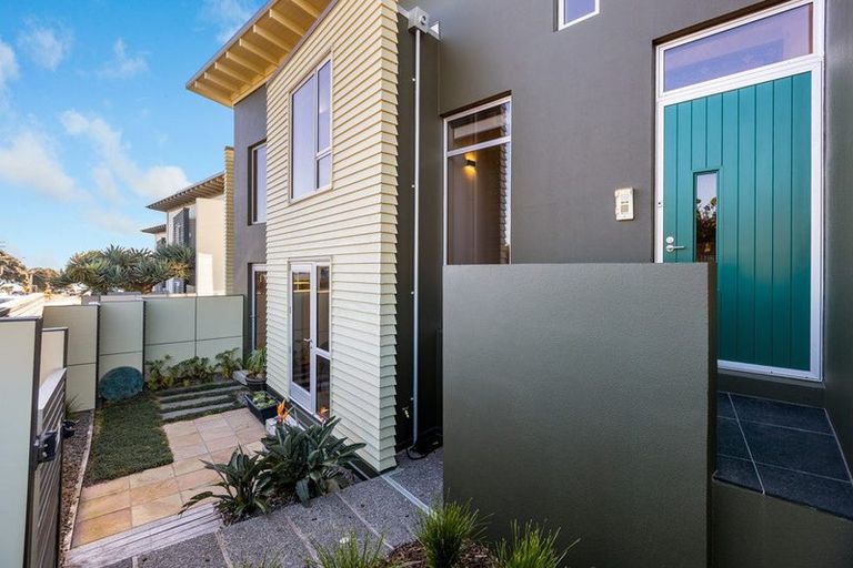 Photo of property in 90c Buller Street, New Plymouth, 4312