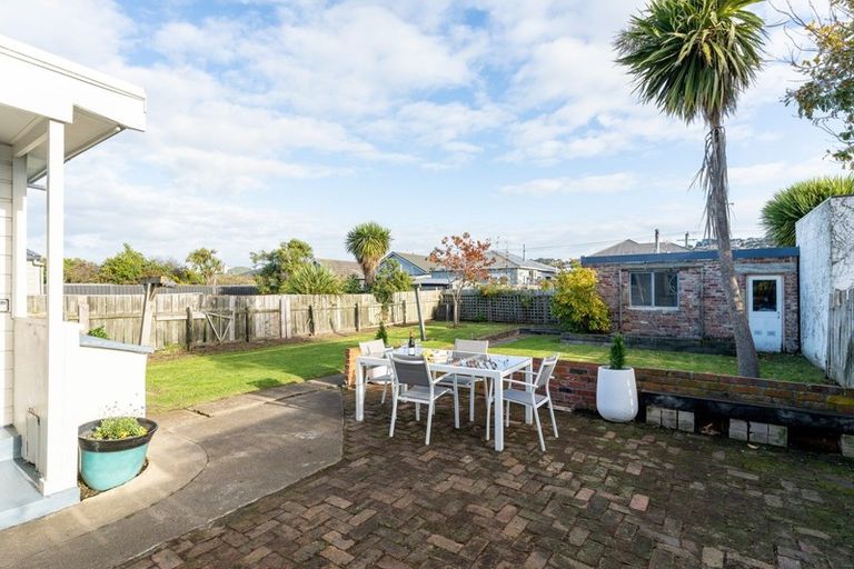 Photo of property in 6 Alma Street, Saint Kilda, Dunedin, 9012
