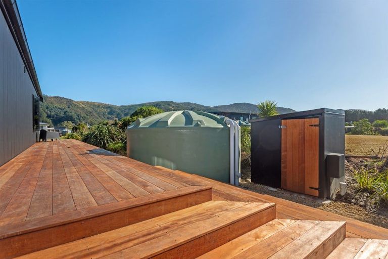 Photo of property in 4 Tarapuka Way, Mahia, Nuhaka, 4198