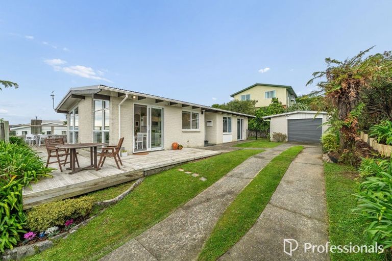 Photo of property in 6 Viscount Grove, Kelson, Lower Hutt, 5010