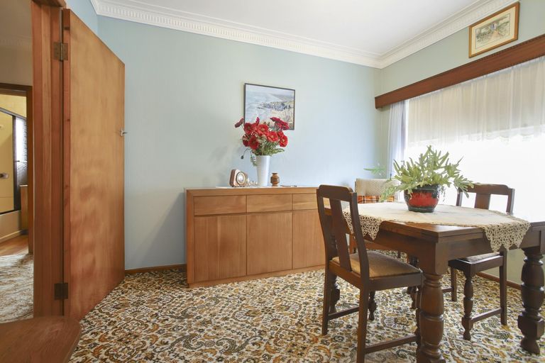 Photo of property in 102 Mountain Road, Mangere Bridge, Auckland, 2022