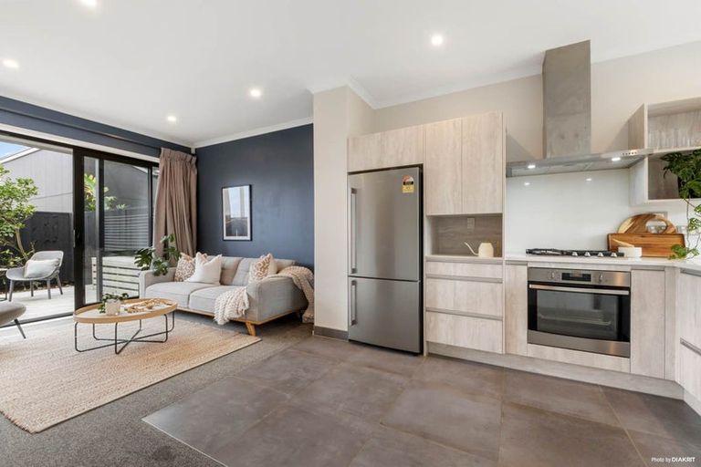 Photo of property in 8 Walter Merton Road, Hobsonville, Auckland, 0616