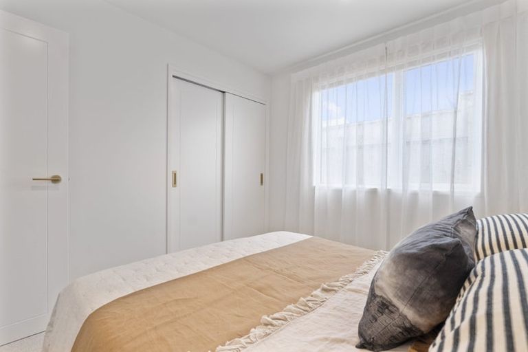 Photo of property in 9/2 Wilton Street, Westown, New Plymouth, 4310