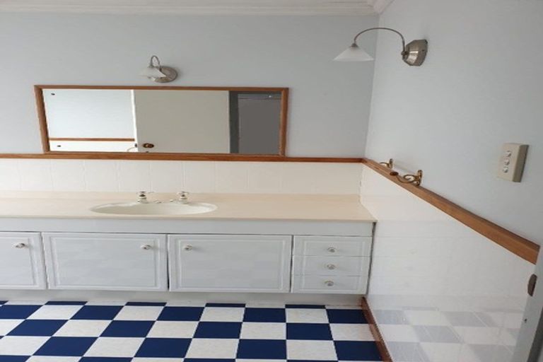 Photo of property in 6 Jessie Street, Parahaki, Whangarei, 0112