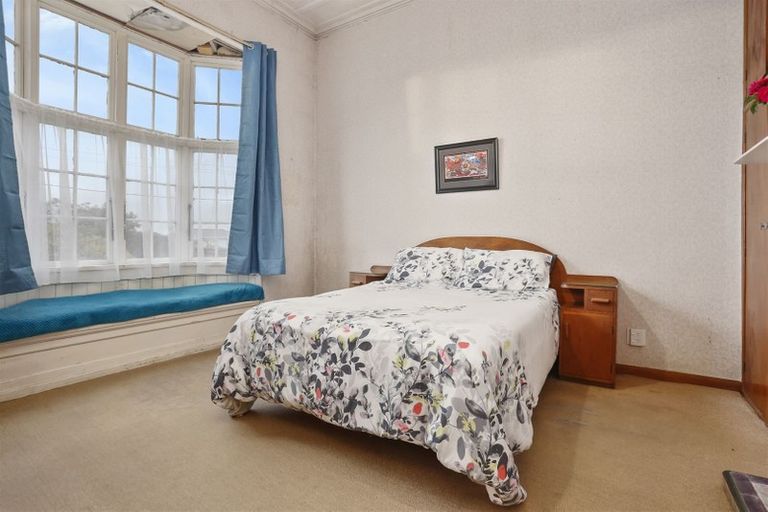 Photo of property in 11 Rugby Road, Birkenhead, Auckland, 0626