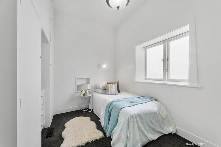 Photo of property in 284 Karori Road, Karori, Wellington, 6012