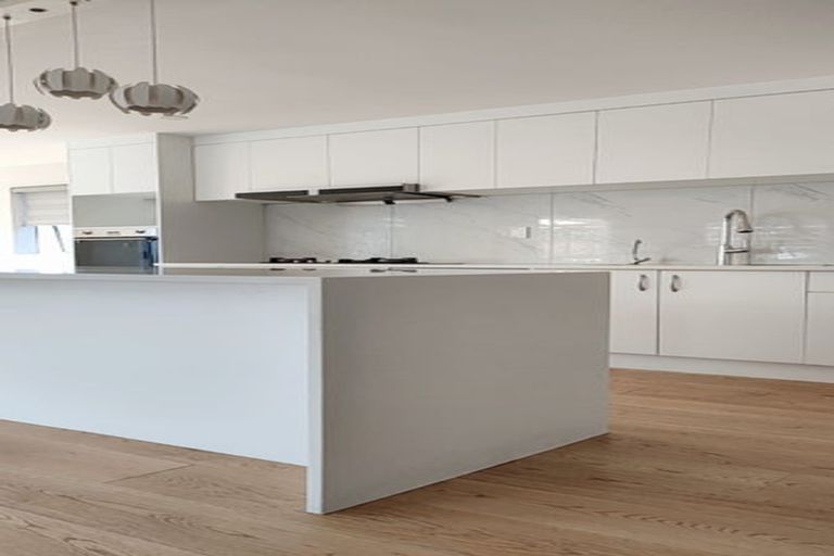 Photo of property in 4a Pauline Place, Bucklands Beach, Auckland, 2014