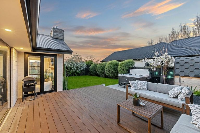 Photo of property in 32 Bronco Drive, Aidanfield, Christchurch, 8025