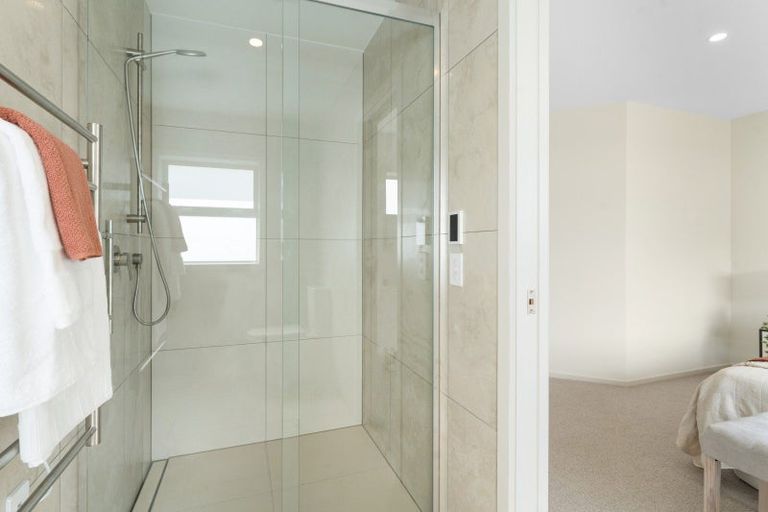 Photo of property in 30 Huia Street, Waikanae, 5036