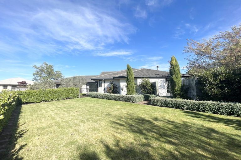 Photo of property in 15 Birchwood Close, Prebbleton, 7604