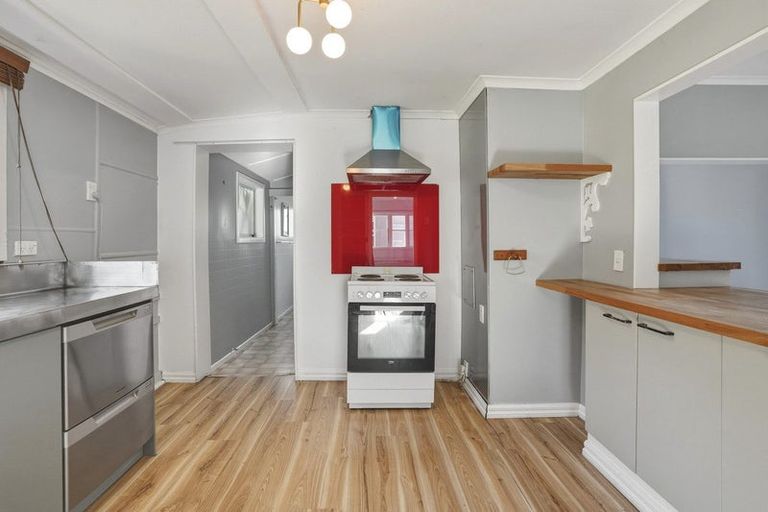 Photo of property in 7 Dickson Street, Macandrew Bay, Dunedin, 9014