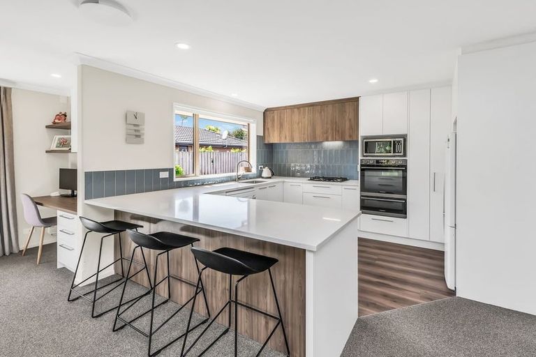 Photo of property in 18 Glenwood Drive, Prebbleton, 7604