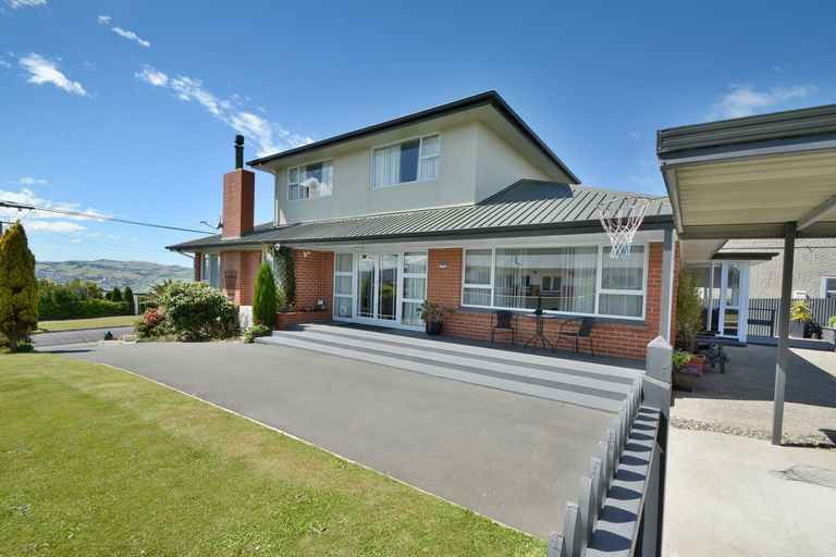 Photo of property in 69 Earls Road, Saint Clair, Dunedin, 9012