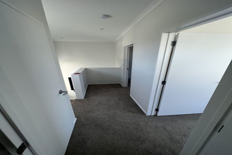 Photo of property in 10 Hema Road, Hobsonville, Auckland, 0616