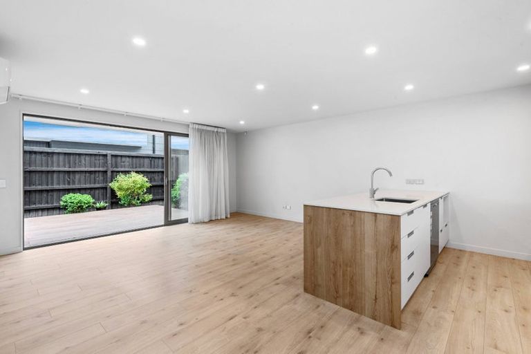 Photo of property in 3/43 Maxwell Street, Riccarton, Christchurch, 8041
