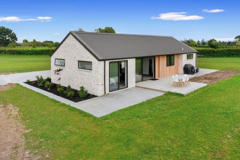 Photo of property in 15 Millpark Lane, Matangi, 3287