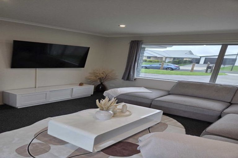 Photo of property in 6 Hehan Close, Cambridge, 3434