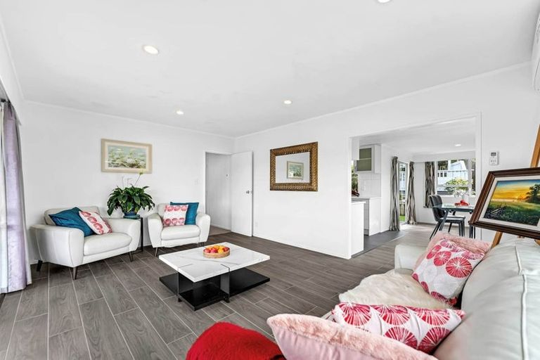 Photo of property in 4 Bacot Place, Howick, Auckland, 2014