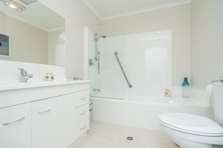 Photo of property in Bramley Gardens, 40/3u Turnbury Court, Rototuna, Hamilton, 3210