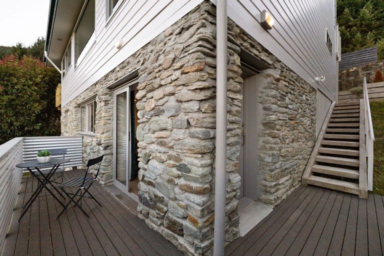 Photo of property in 40 Lochy Road, Fernhill, Queenstown, 9300