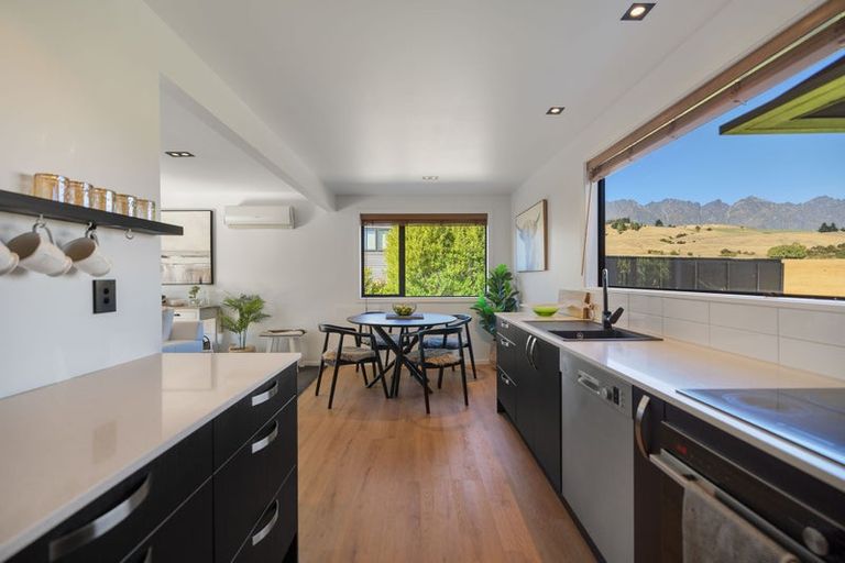 Photo of property in 65 Oregon Drive, Kelvin Heights, Queenstown, 9300