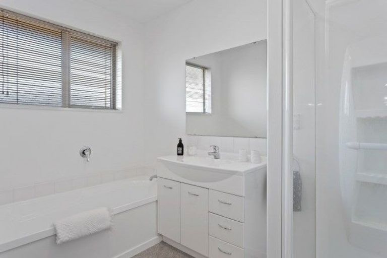 Photo of property in 19 Kensington Avenue, Rangiora, 7400