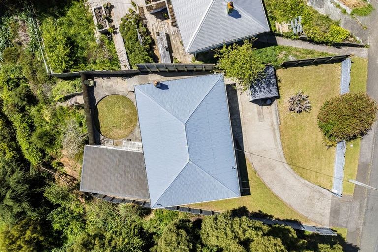 Photo of property in 77 Champion Street, Cannons Creek, Porirua, 5024