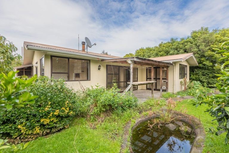 Photo of property in 16 Russell Street, Otane, 4202