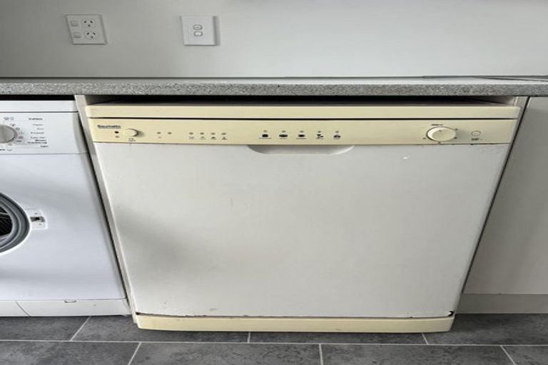 Photo of property in 17 Bidwill Street, Mount Cook, Wellington, 6021