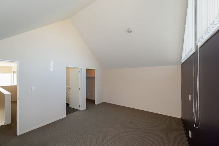 Photo of property in 2/1010 Colombo Street, St Albans, Christchurch, 8014