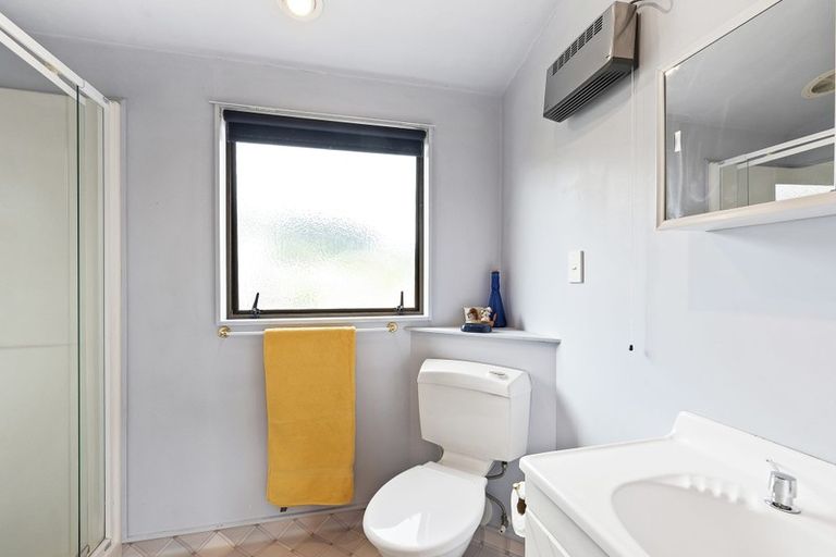 Photo of property in 24a Karu Crescent, Waikanae, 5036