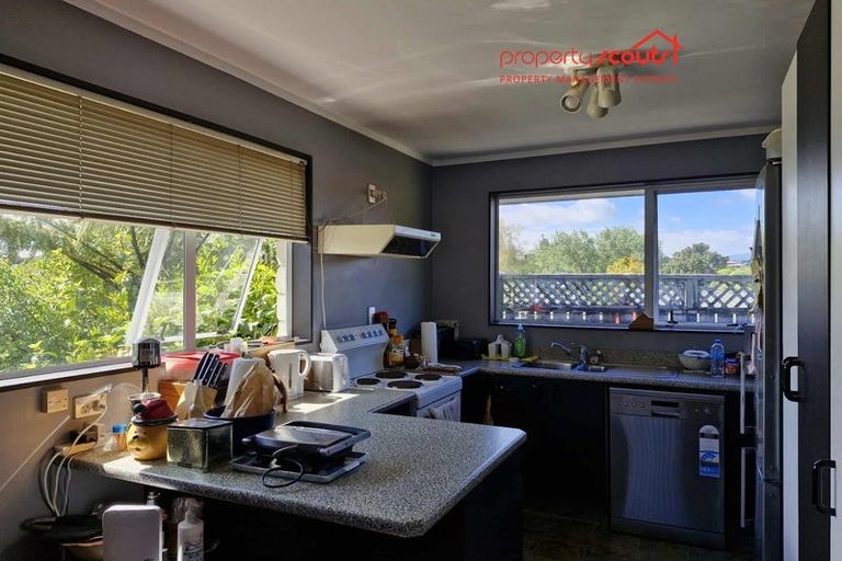 Photo of property in 9 Fantome Place, Whalers Gate, New Plymouth, 4310